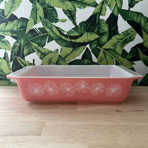 pyrex pink daisy shallow space saver